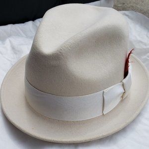 White Vintage Arnold Hatters NYC Custom Genuine Fur Felt Homburg 7 1/4